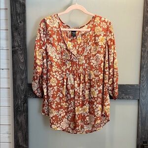 torrid Rust and Cream Floral Pintuck Boho Top